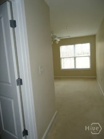 $1,900 | 1035 South Barnett Shoals Road, Unit 1012, Athens, GA 30605
