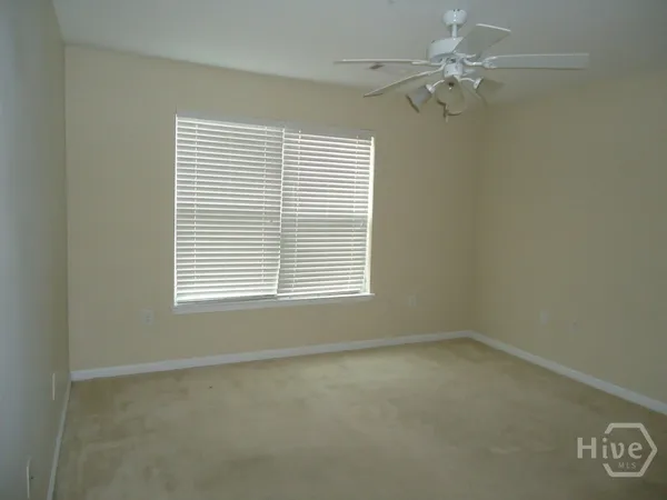 $1,900 | 1035 South Barnett Shoals Road, Unit 1012, Athens, GA 30605