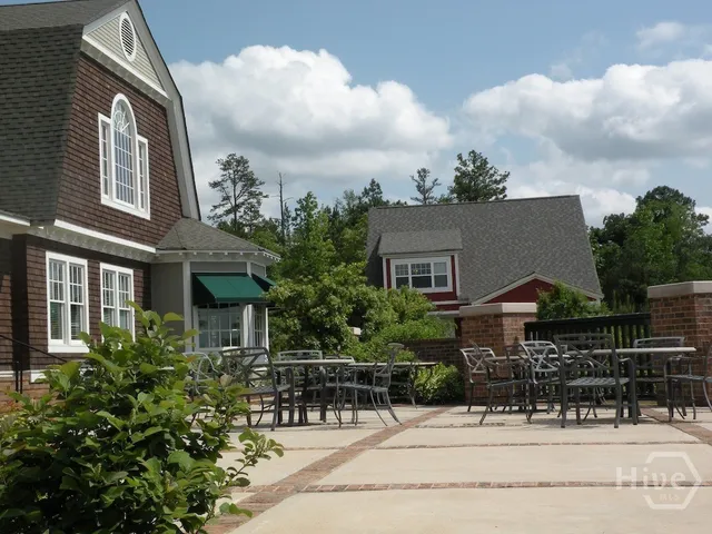 $2,100 | 1035 South Barnett Shoals Road, Unit 1012, Athens, GA 30605