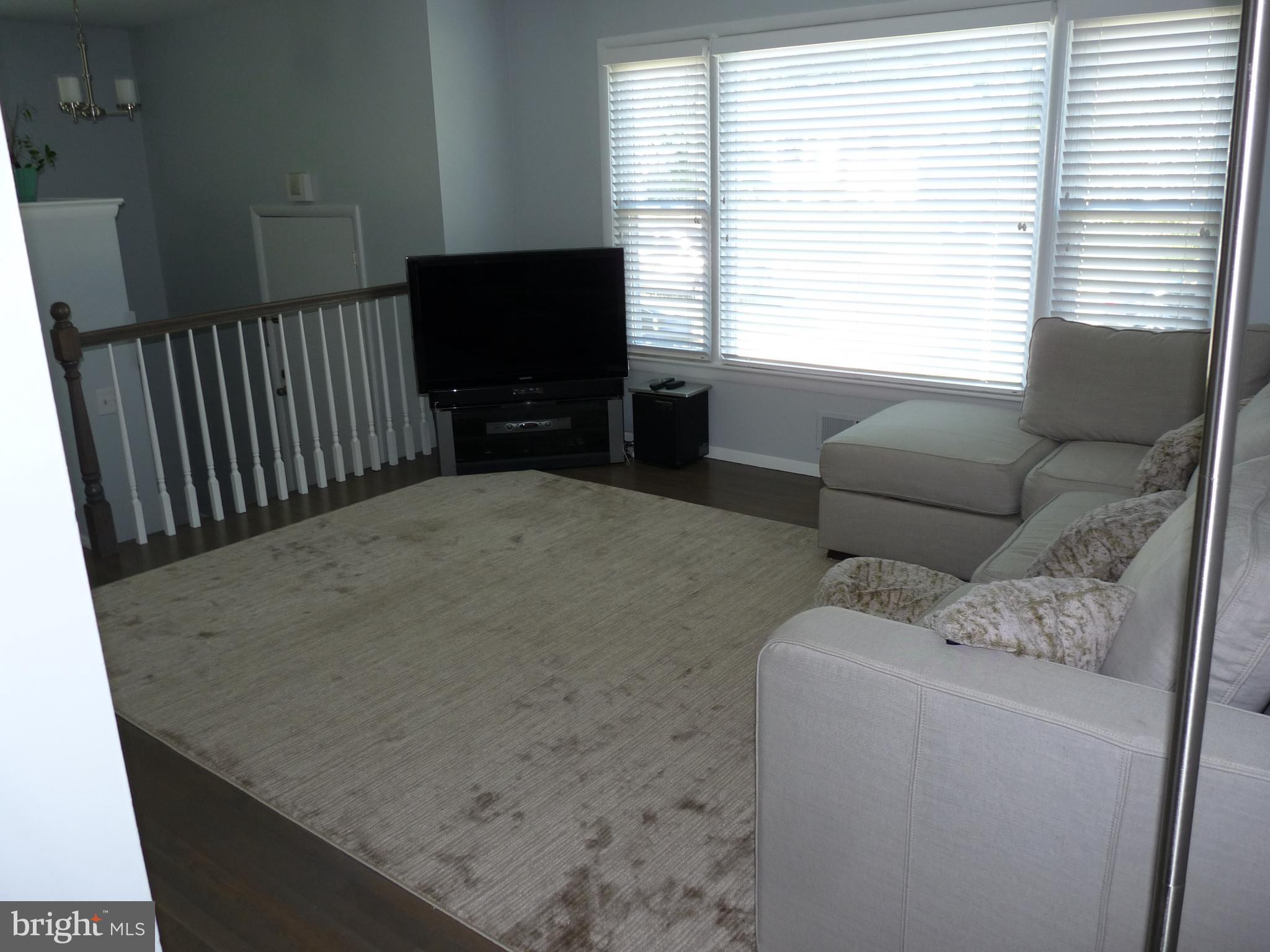 3508 Olympic Street Silver Spring, MD 20906 - Photo 5 of 21 Living Room