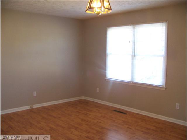 356 Maple Hollow Road Mount Airy, NC 27030 - Photo 4 of 10 Living Room.
