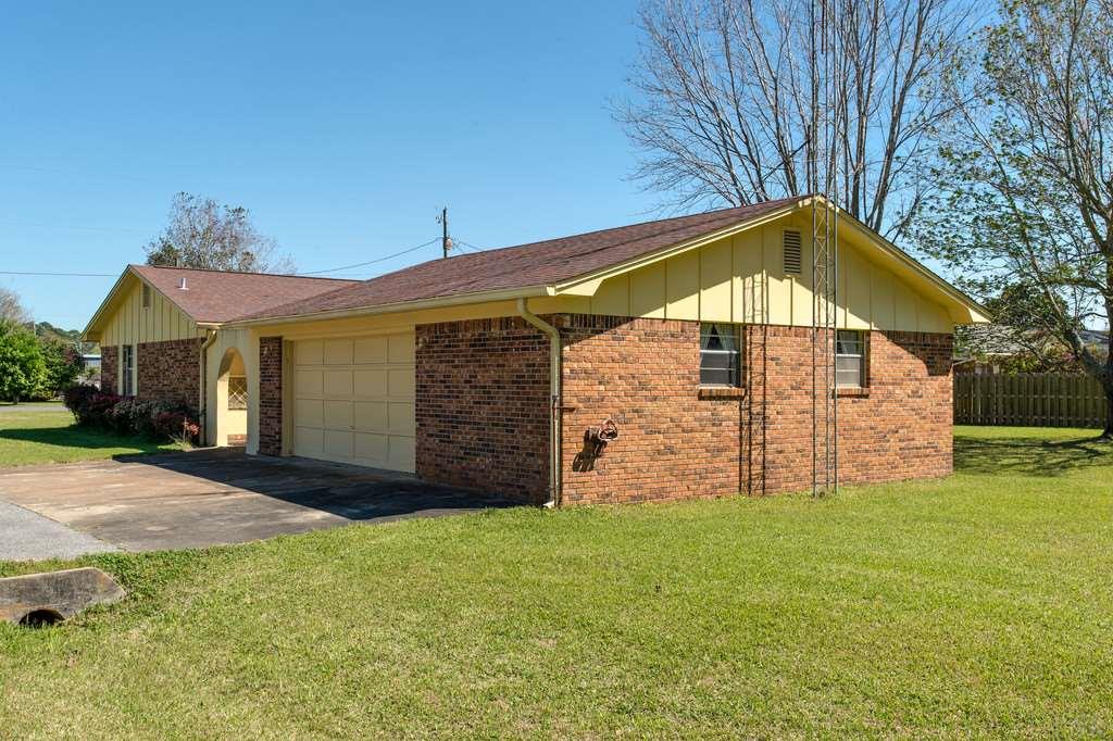 2015 Frontera Street Navarre, FL 32566 - Photo 25 of 31
