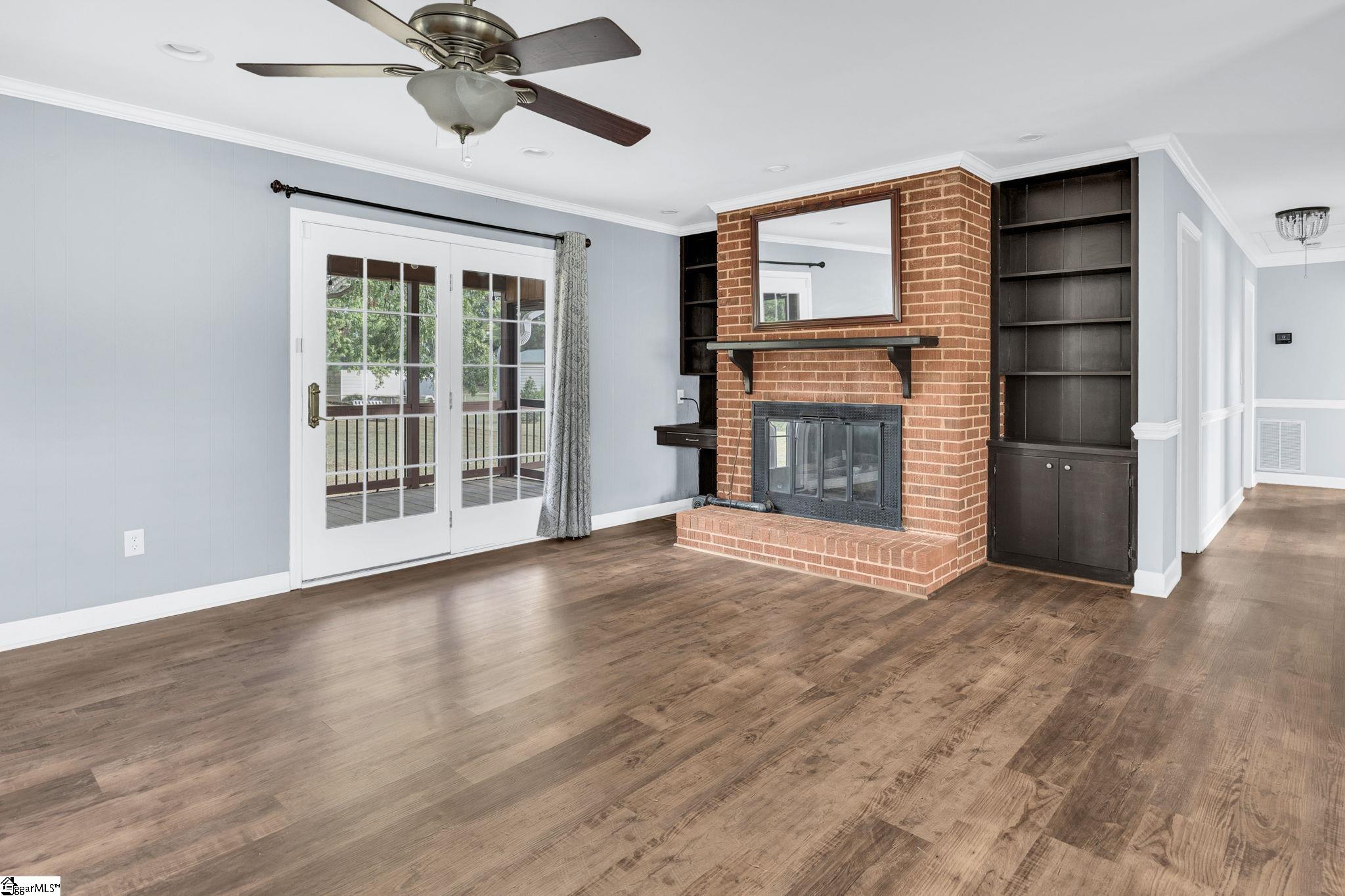 309 Garrett Street Mauldin, SC 29662 - Photo 4 of 30 Gallery Image 4