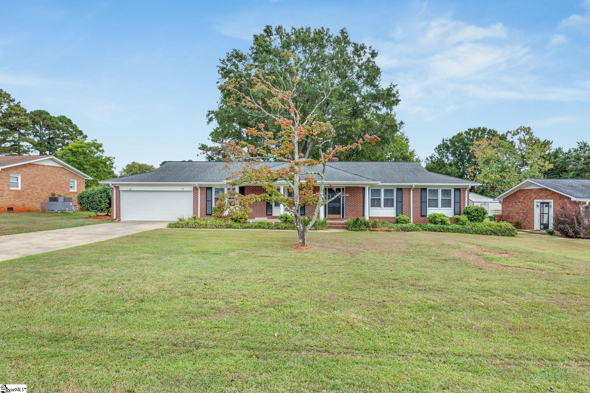309 Garrett Street Mauldin, SC 29662 - Photo 8 of 30 Gallery Image 8