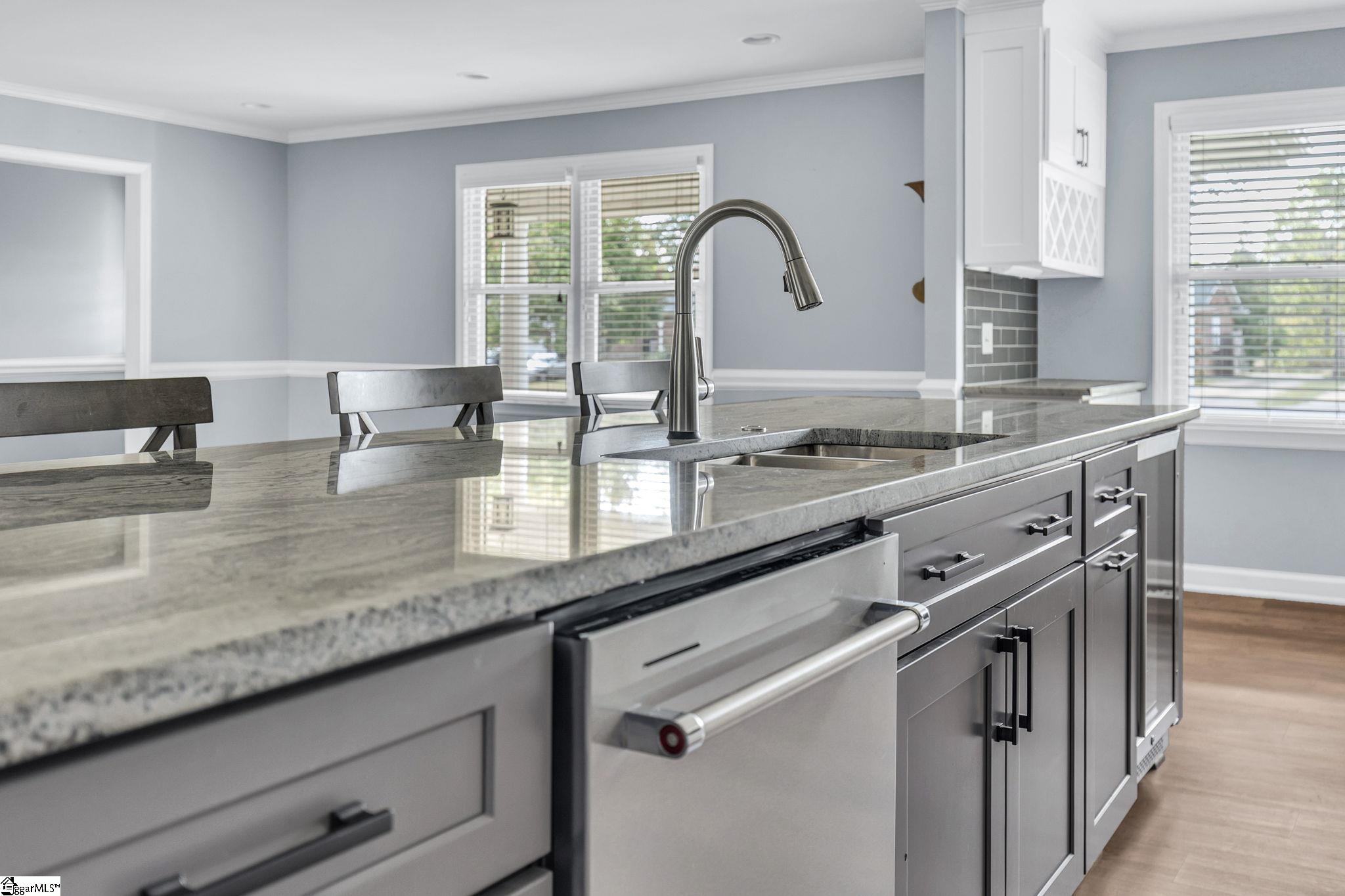 309 Garrett Street Mauldin, SC 29662 - Photo 10 of 30