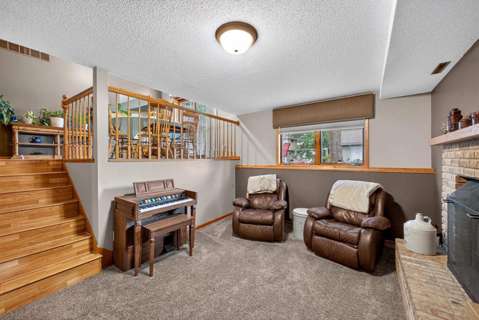 4022 Villa Road Northwest Rochester, MN 55901 - Photo 15 of 39