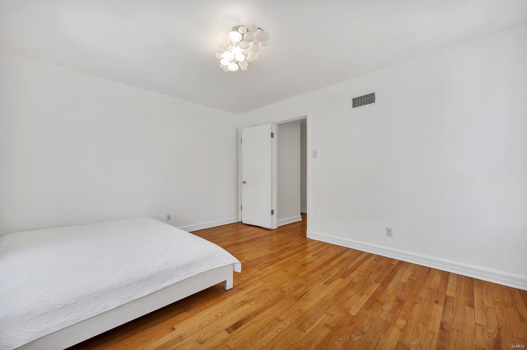 7520 Wydown Boulevard, Unit 2W Clayton, MO 63105 - Photo 11 of 29