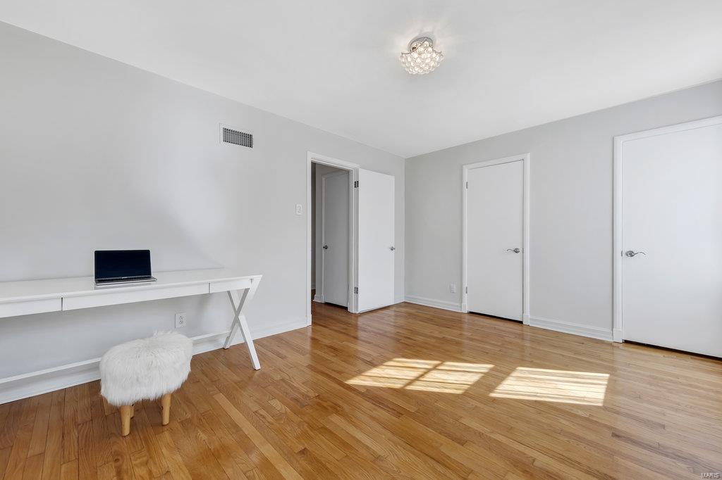 7520 Wydown Boulevard, Unit 2W Clayton, MO 63105 - Photo 16 of 29