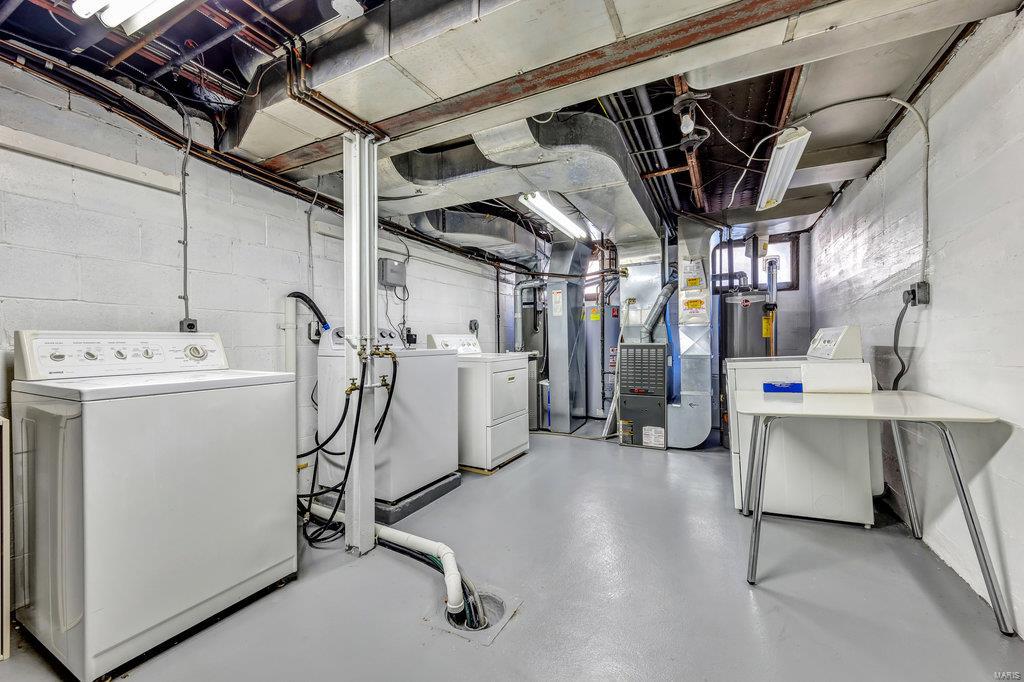 7520 Wydown Boulevard, Unit 2W Clayton, MO 63105 - Photo 18 of 29