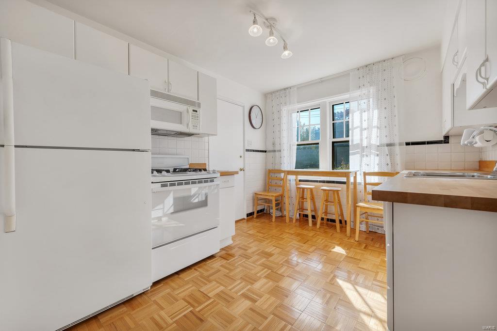 7520 Wydown Boulevard, Unit 2W Clayton, MO 63105 - Photo 6 of 29