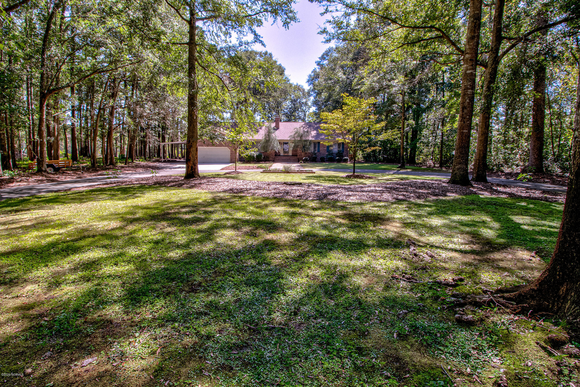 170 Goose Neck Road West Rocky Point, NC 28457 - Photo 35 of 46 Huge front yard with circular drive