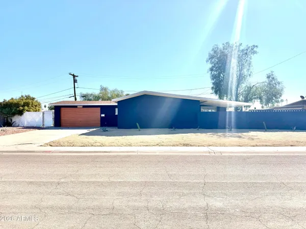 $1,750 | 6575 West Medlock Drive, Glendale, AZ 85301
