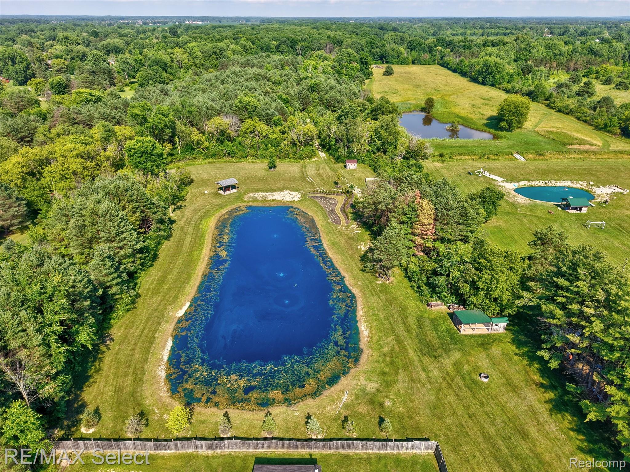3309 South Vassar Road Davison, MI 48423 - Photo 8 of 45 3309 S. Vassar Rd 024.jpg