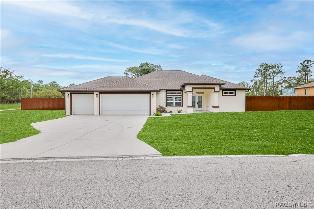 7372 Madrid Road Weeki Wachee, FL 34613 - Photo 6 of 61 Gallery Image 6