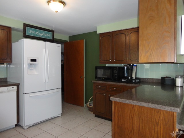 8819 Seiler Road New Haven, IN 46774 - Photo 11 of 30 Gallery Image 11