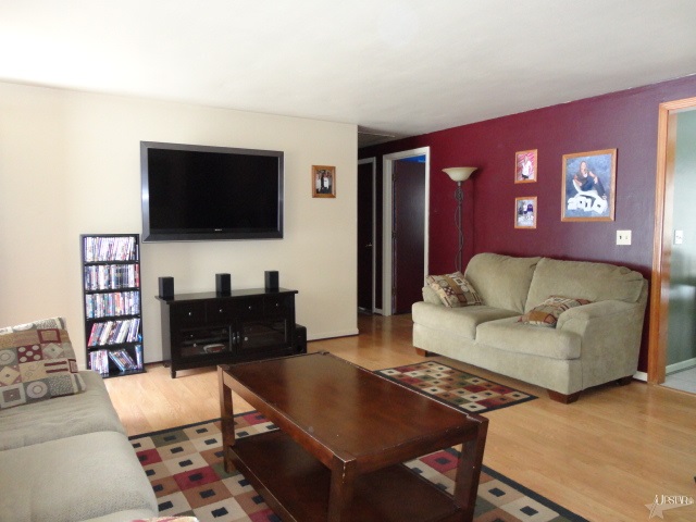 8819 Seiler Road New Haven, IN 46774 - Photo 6 of 30 Gallery Image 6
