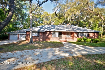 1407 Glengarry Road Jacksonville, FL 32207 - Photo 1 of 19 Drive Up