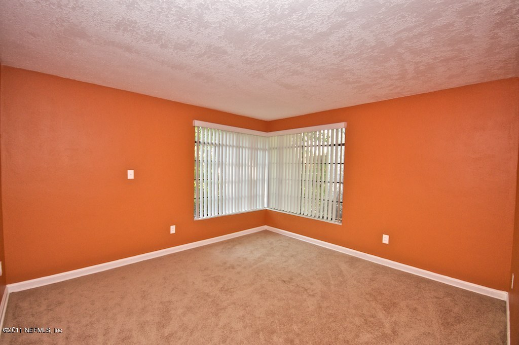 1407 Glengarry Road Jacksonville, FL 32207 - Photo 13 of 19 Guest Bedroom