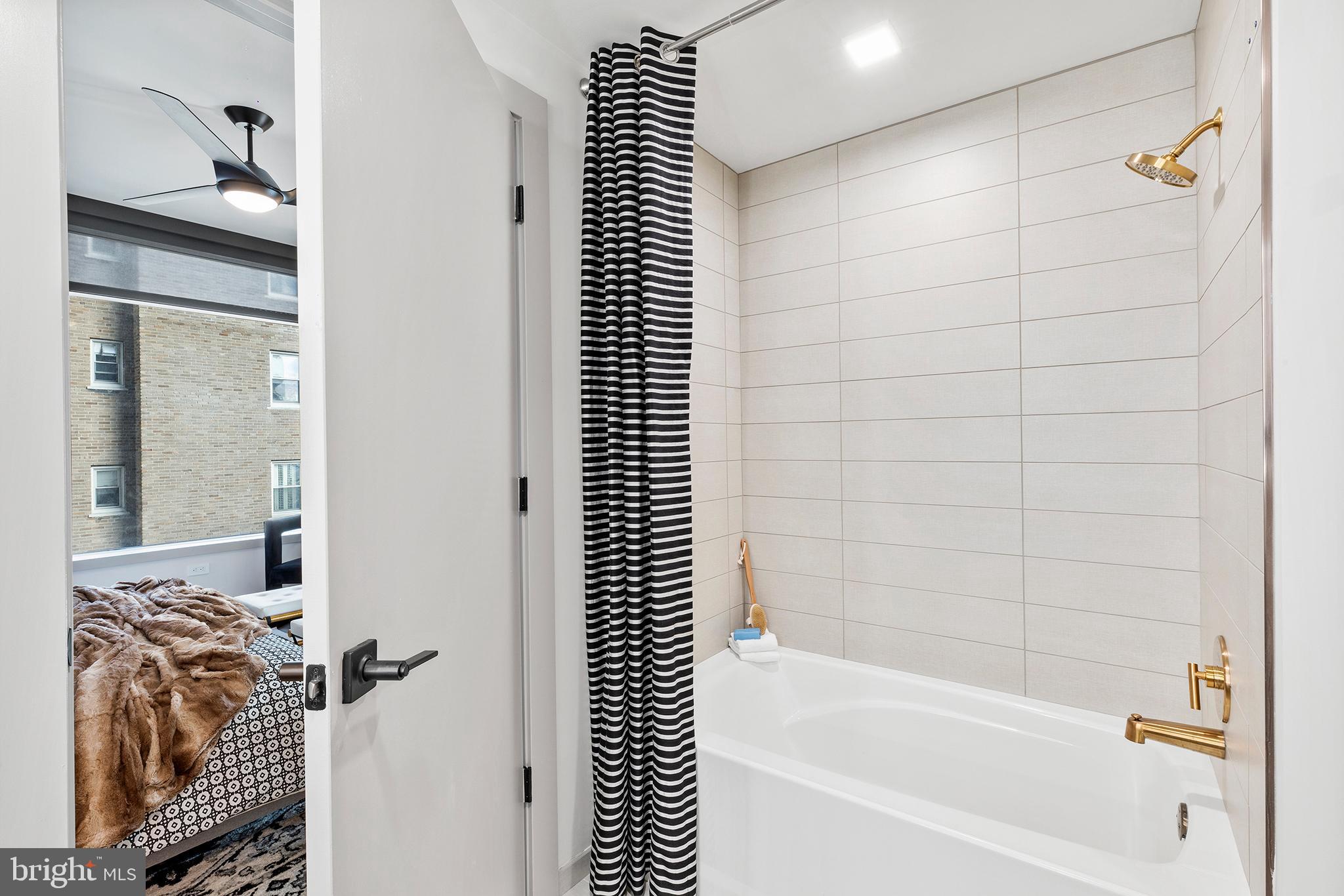 1909 Walnut Street, Unit 701 Philadelphia, PA 19103 - Photo 12 of 13 Guest Bath