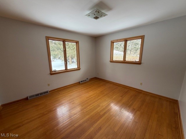 1933 Arndale Road Stow, OH 44224 - Photo 11 of 21 featuring light wood-type flooring and baseboards