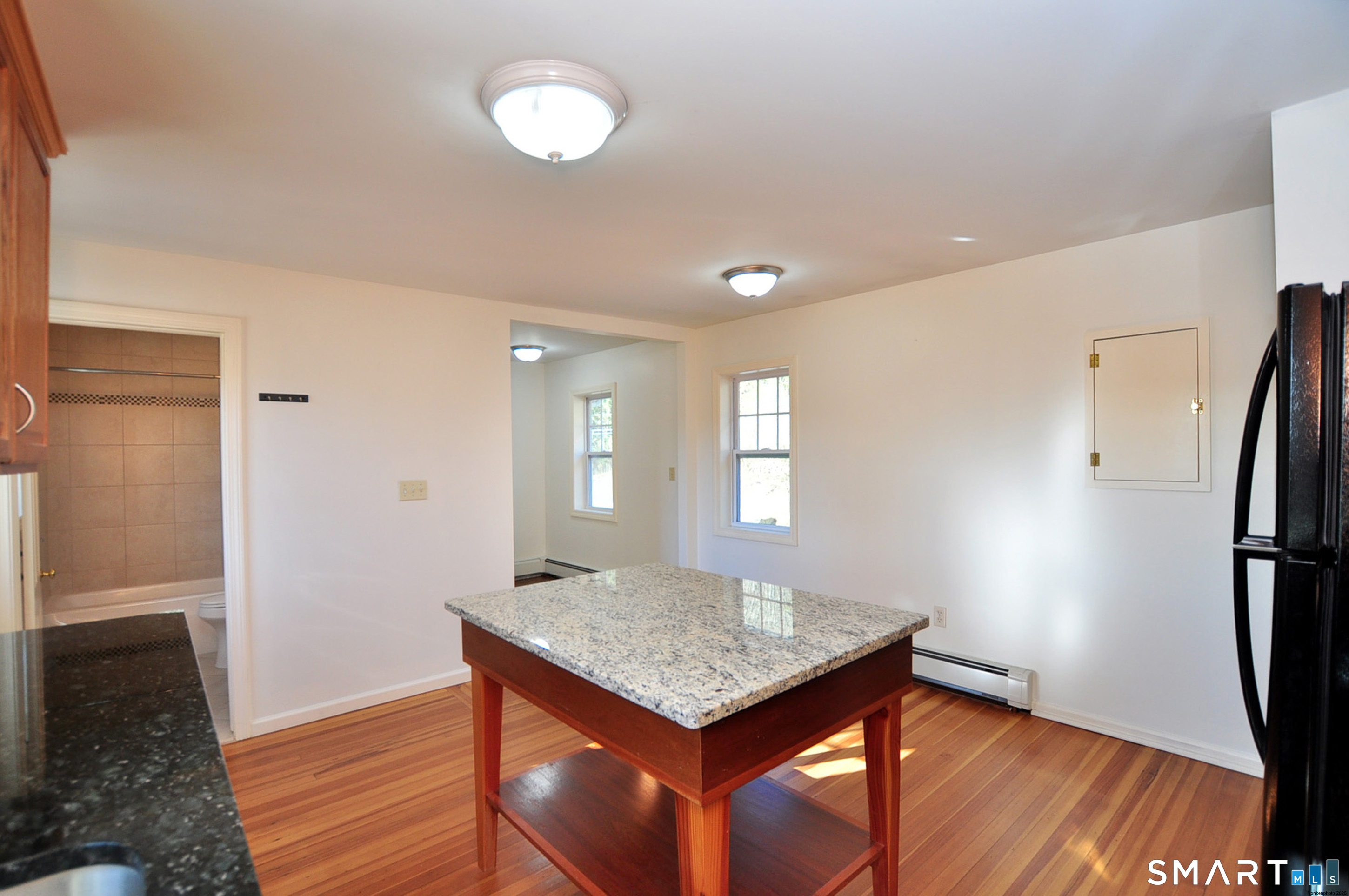 48 Claire Hill Road, Unit B Burlington, CT 06013 - Photo 11 of 34