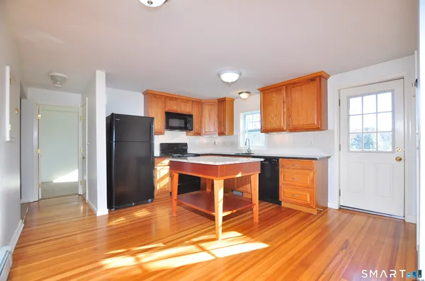 $2,000 | 48 Claire Hill Road, Unit B, Burlington, CT 06013