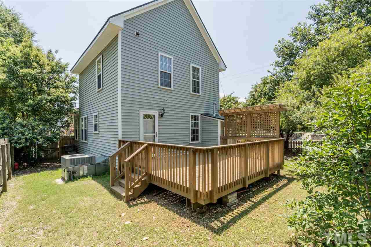 601 East Hargett Street Raleigh, NC 27601 - Photo 23 of 25 a view of a backyard with a sitting area