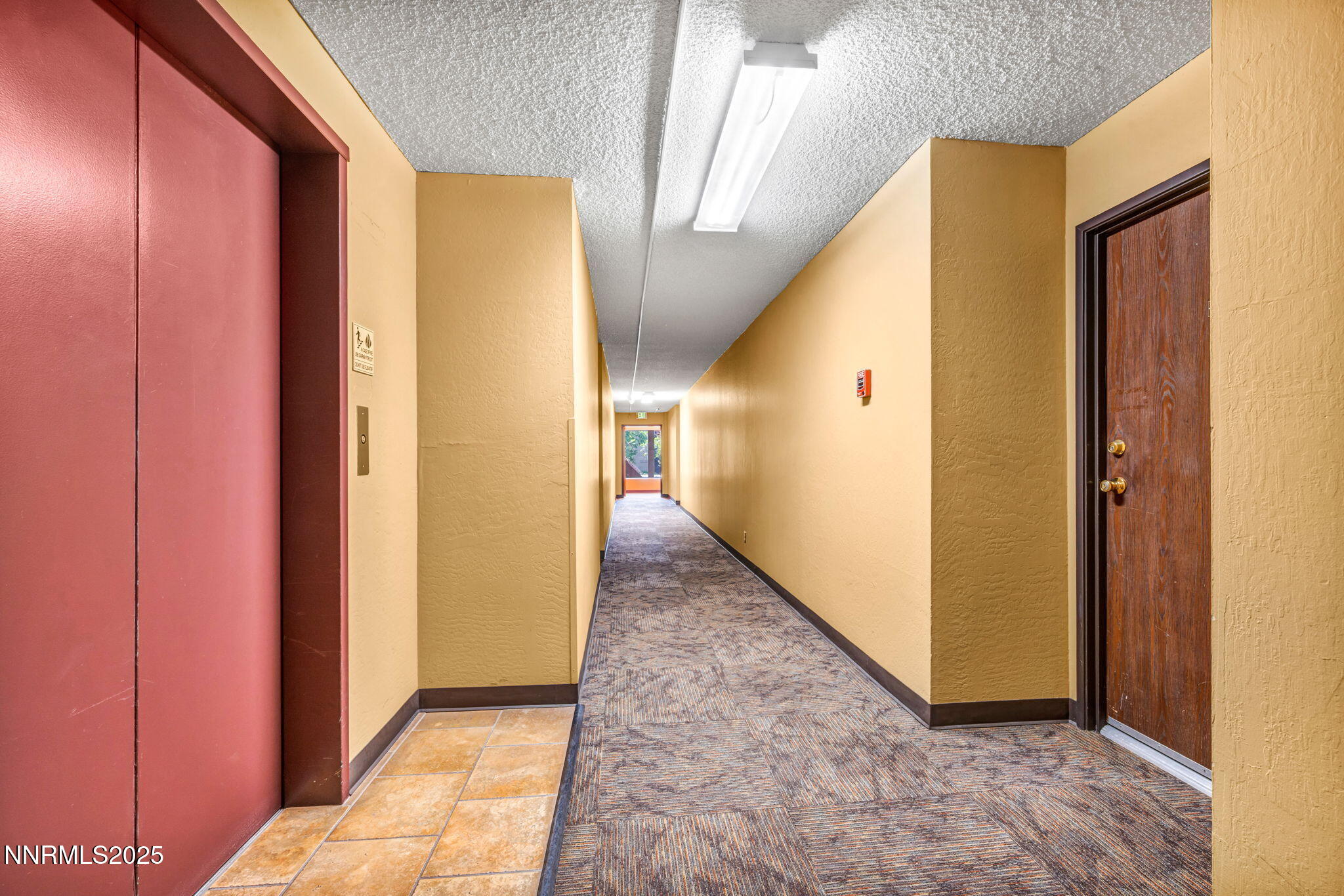 2955 Lakeside Drive, Unit 203 Reno, NV 89509 - Photo 18 of 35 Interior Hallway