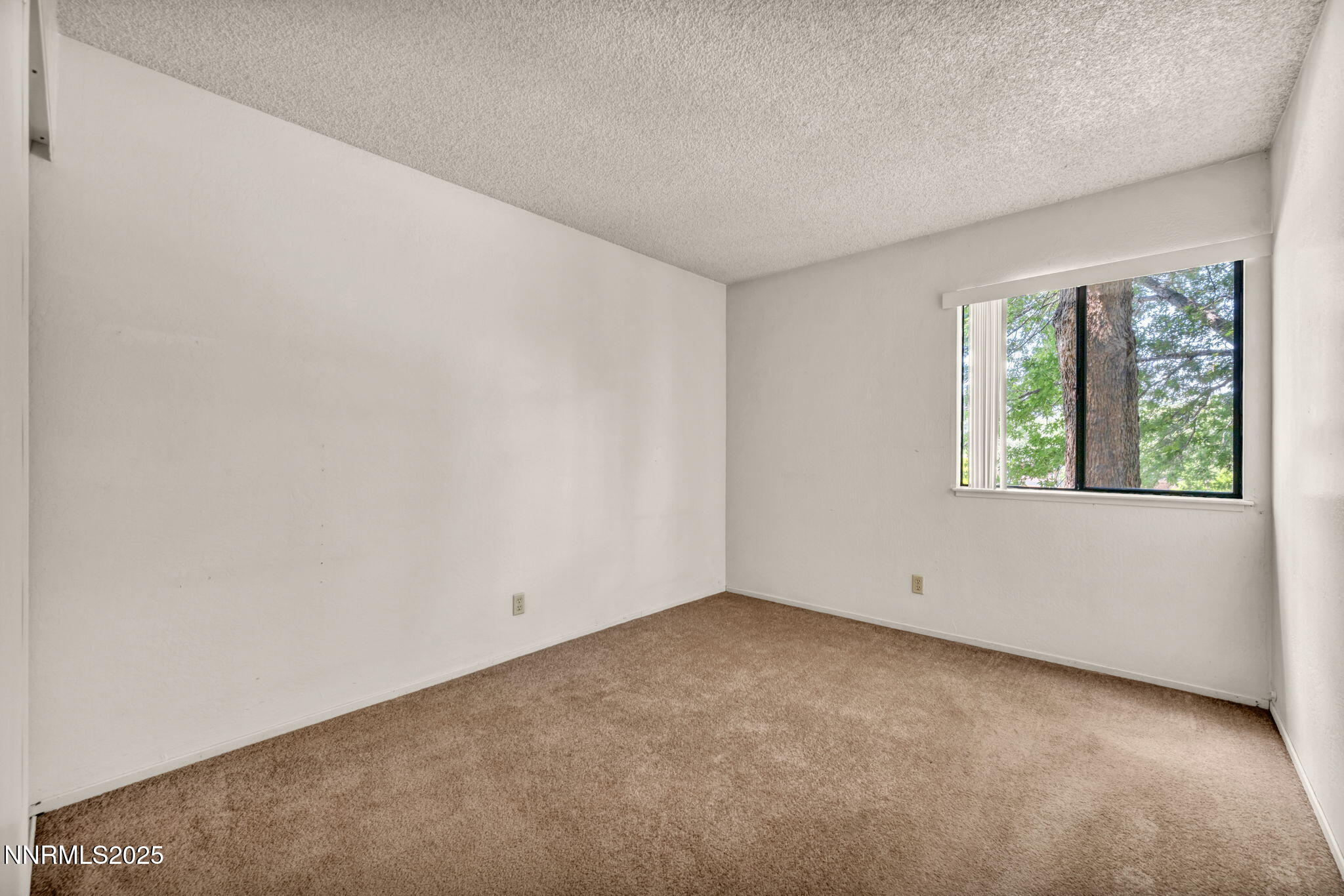 2955 Lakeside Drive, Unit 203 Reno, NV 89509 - Photo 32 of 35 2nd Bedroom