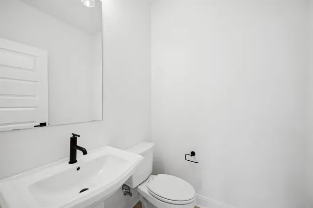 $349,000 | 917 Almond Blossom Circle, Crowley, TX 76036