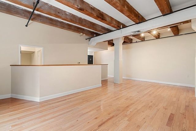 $875,000 | 33 Sleeper Street, Unit 209, Boston, MA 02210