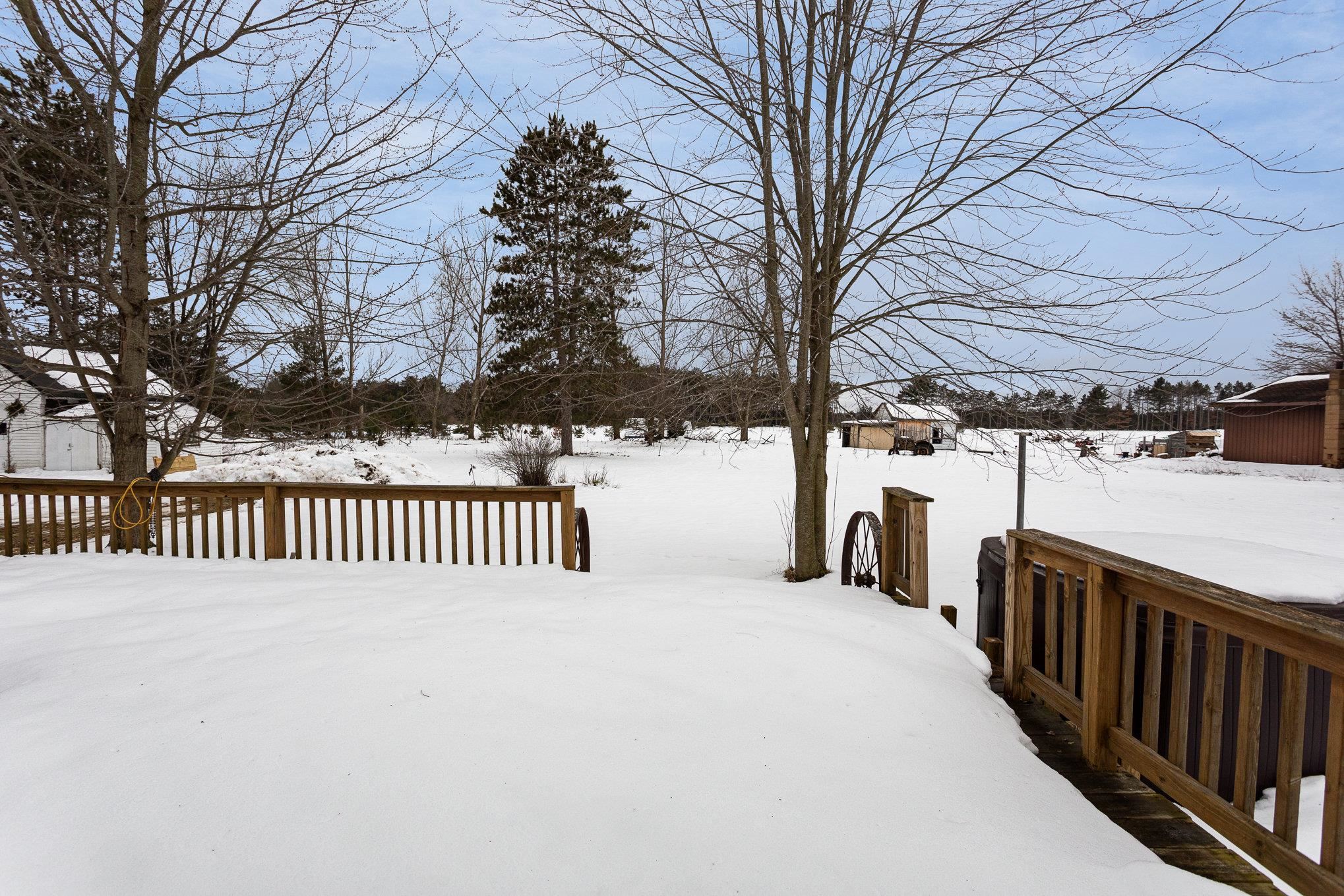 2585 North Johnson Road Weidman, MI 48893 - Photo 5 of 29 1918950-01bed0c1-d336-4b81-a42d-0a0632f2001e.JPG