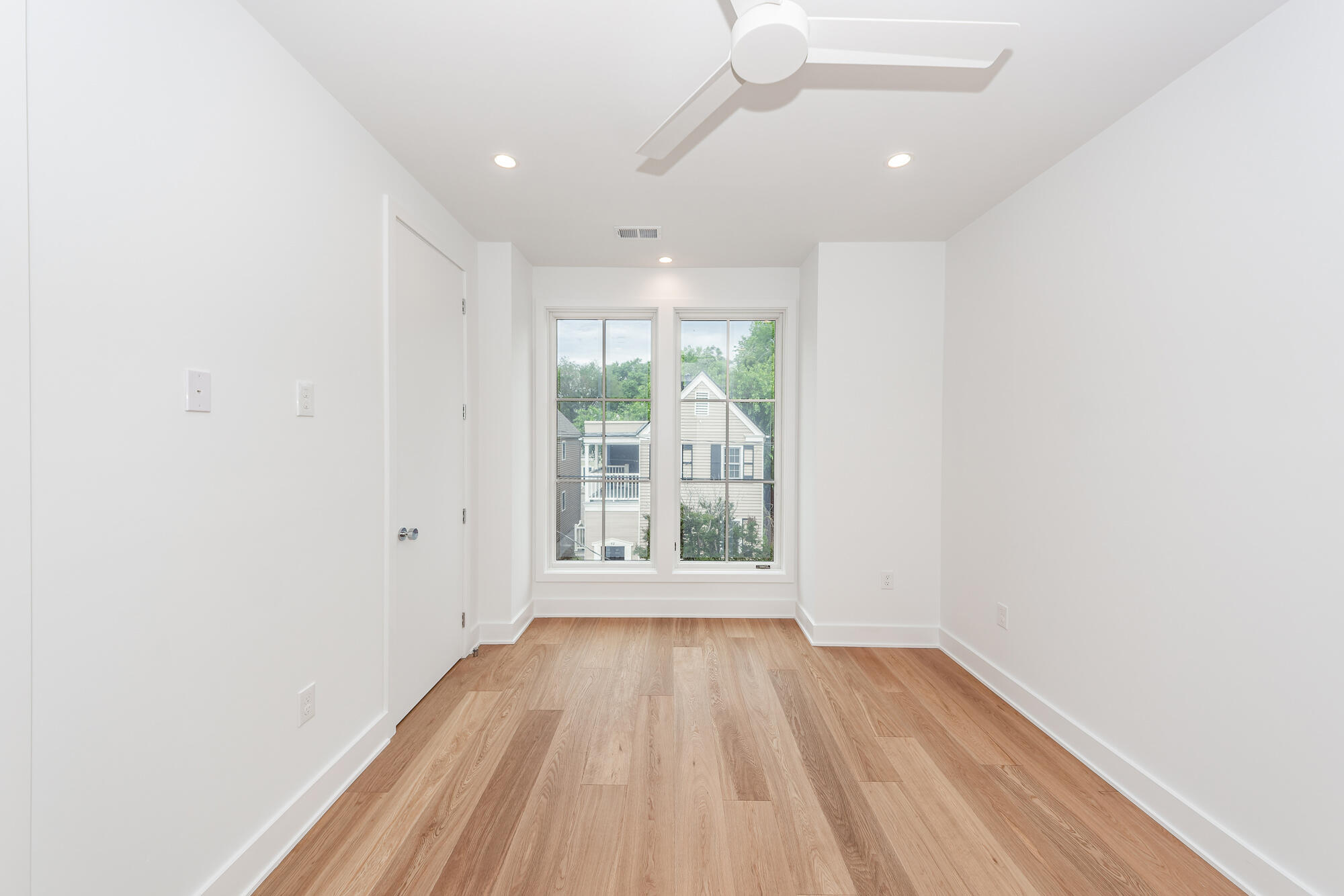 41 Amherst Street Charleston, SC 29403 - Photo 20 of 32 32