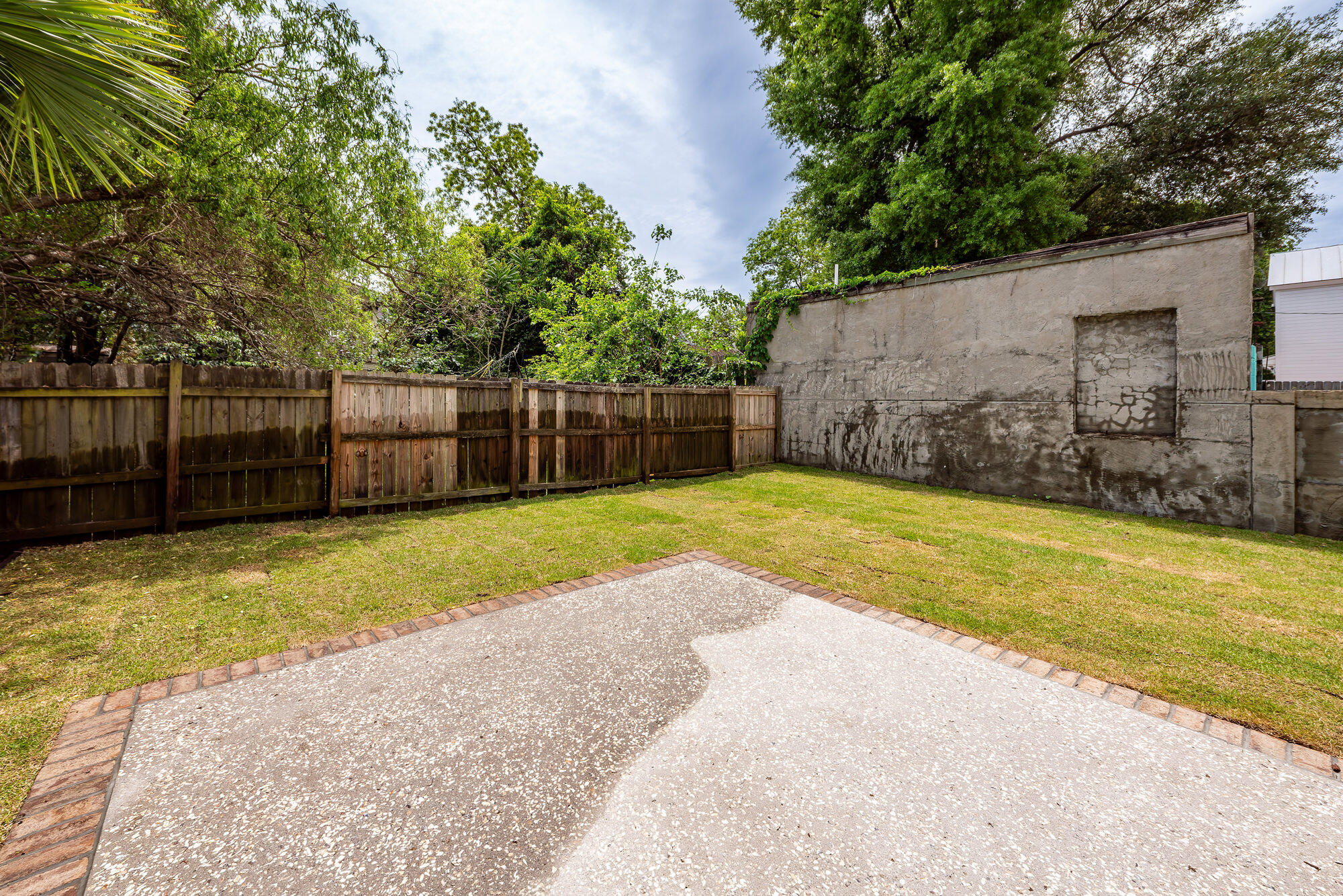 41 Amherst Street Charleston, SC 29403 - Photo 27 of 32 57