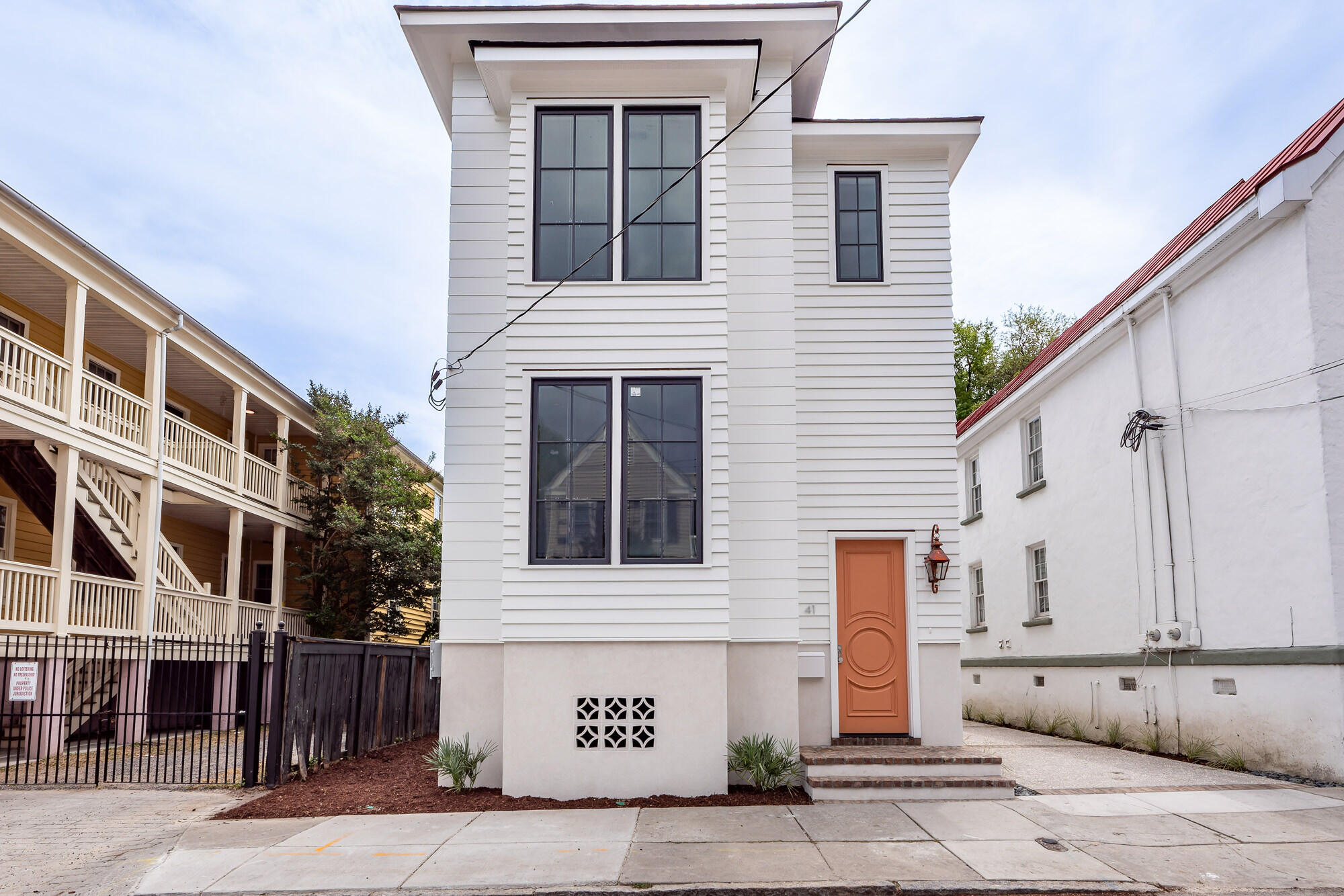 41 Amherst Street Charleston, SC 29403 - Photo 28 of 32 60