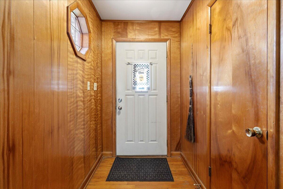 2821 Dayton Springfield Road Springfield, OH 45506 - Photo 7 of 51