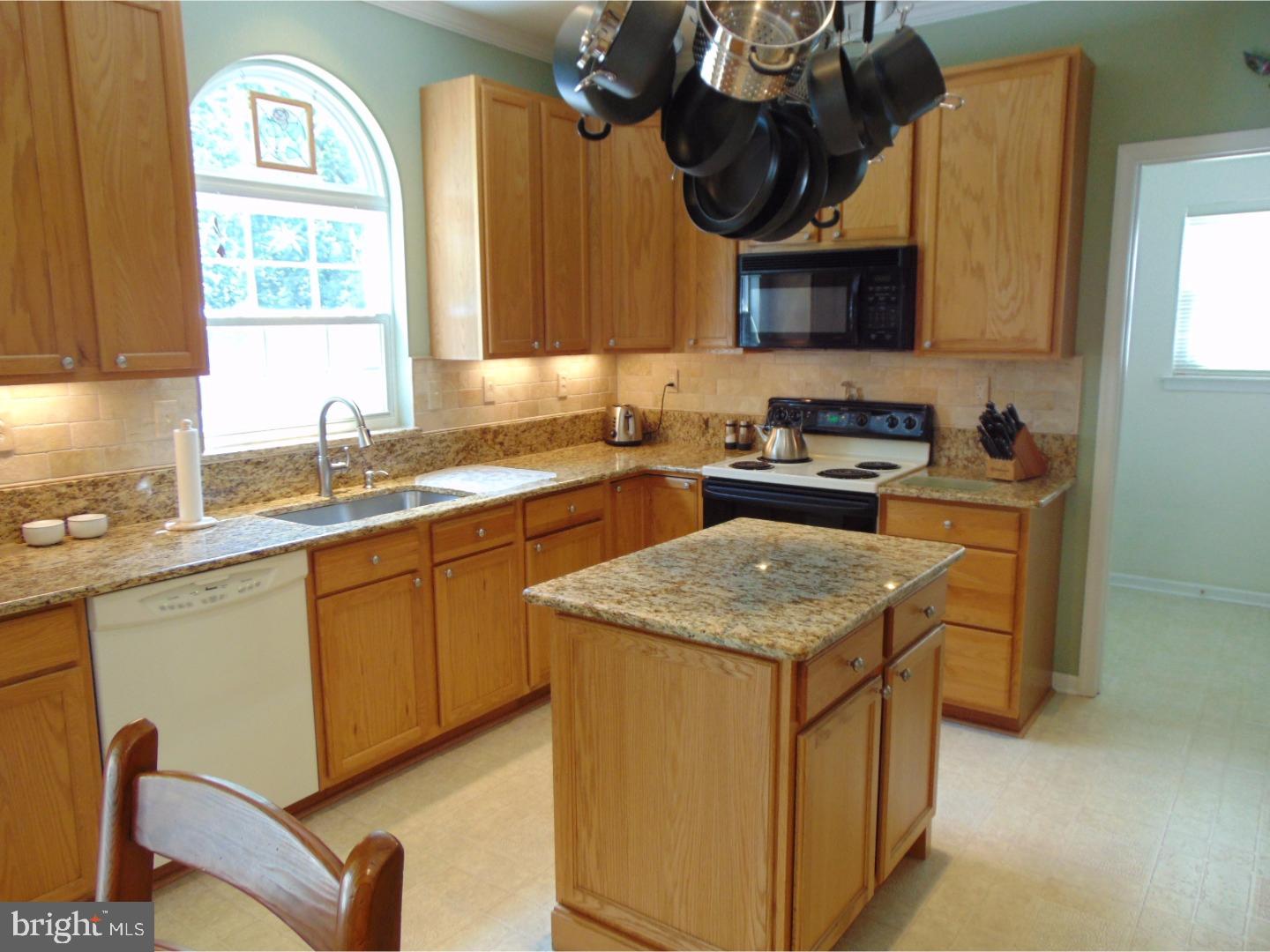 4447 Garnet Mine Road Boothwyn, PA 19061 - Photo 9 of 25 Kitchen