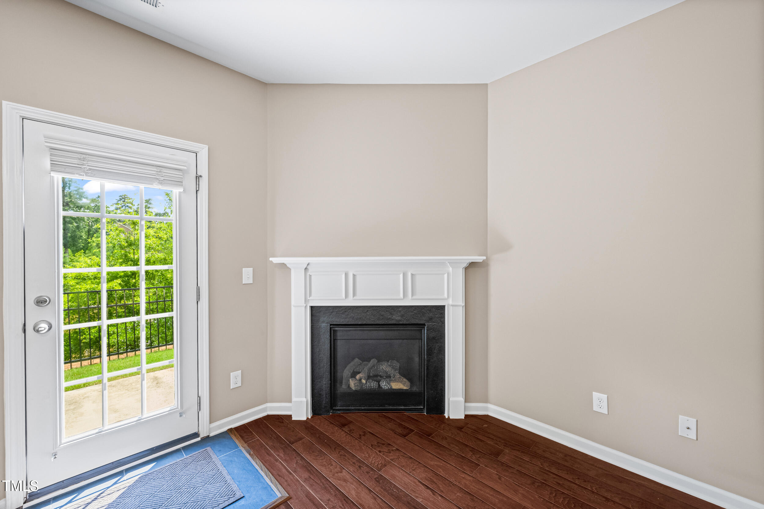 677 Wickham Ridge Road Apex, NC 27539 - Photo 10 of 34 010