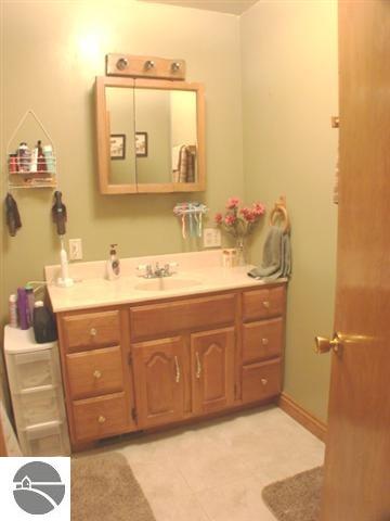 3093 East Tyler Road Ithaca, MI 48847 - Photo 12 of 29 1742919-11.JPG