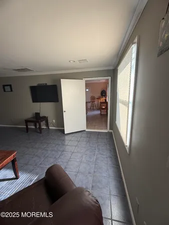a view of livingroom with furniture