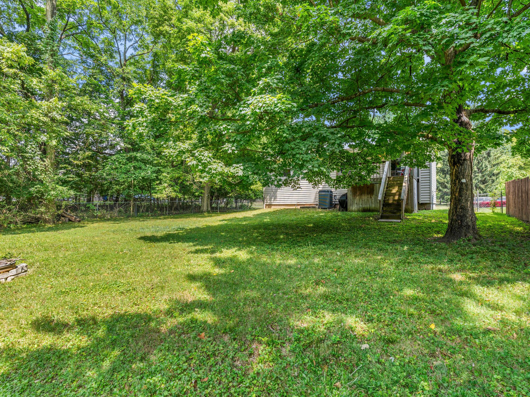 2671 Woodsedge Road Columbus, OH 43224 - Photo 39 of 44 DSC06761