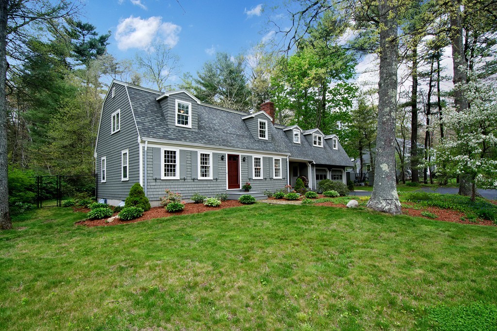 63 Simon Hill Road Norwell, MA 02061 - Photo 1 of 20 Gallery Image 1