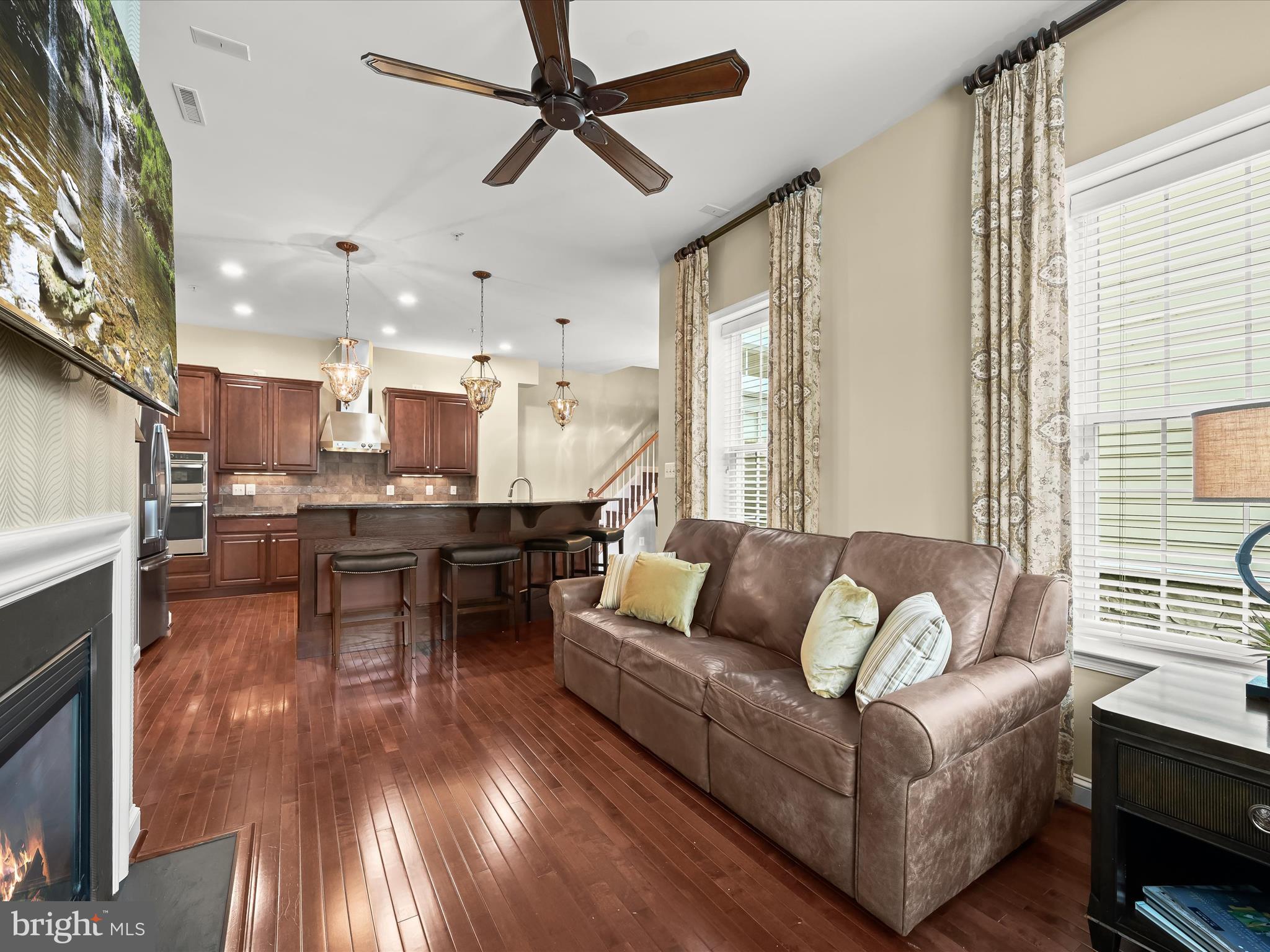 5769 Richards Valley Road Ellicott City, MD 21043 - Photo 25 of 76 Family room & kitchen