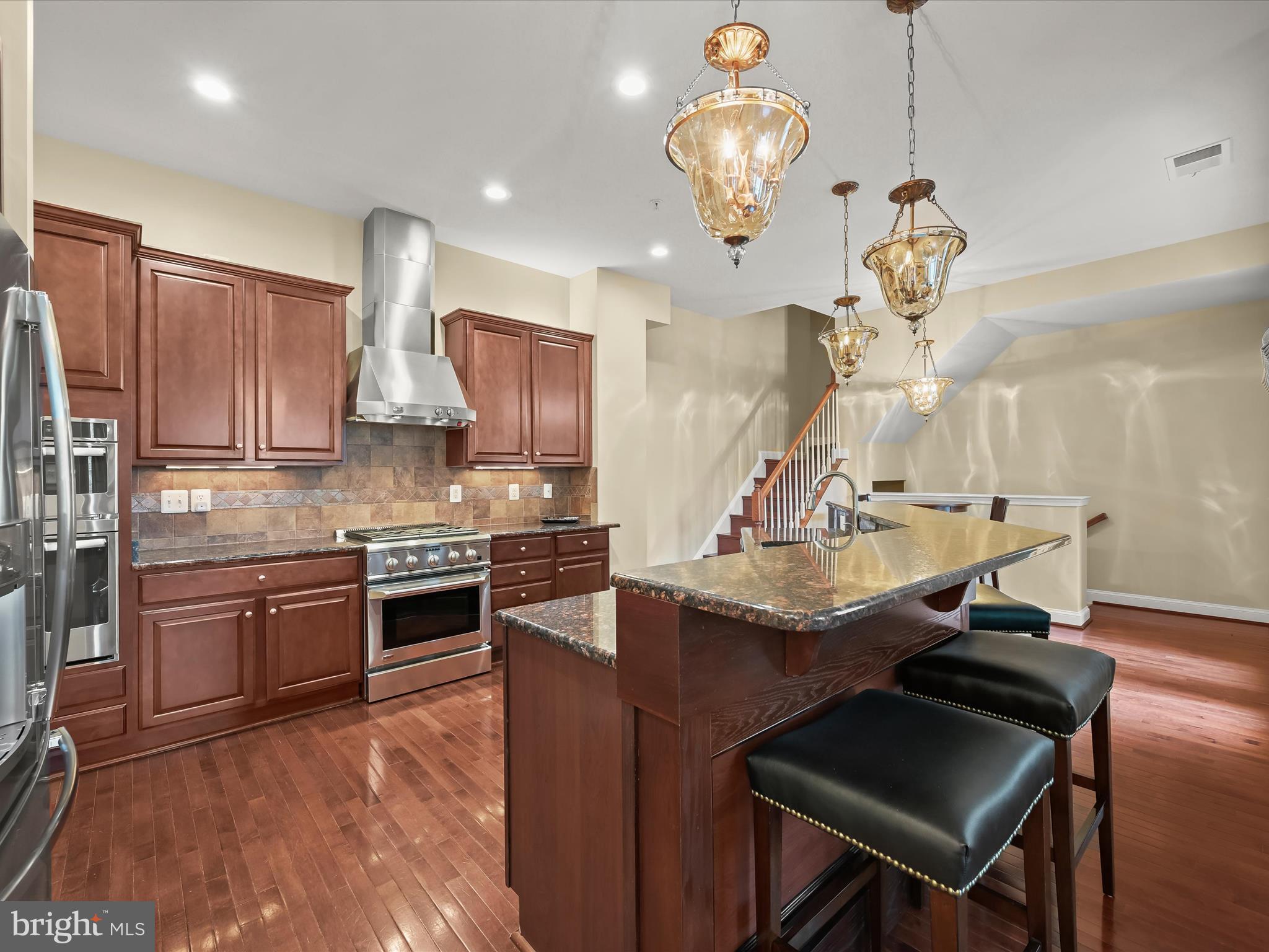 5769 Richards Valley Road Ellicott City, MD 21043 - Photo 26 of 76 Gourmet kitchen