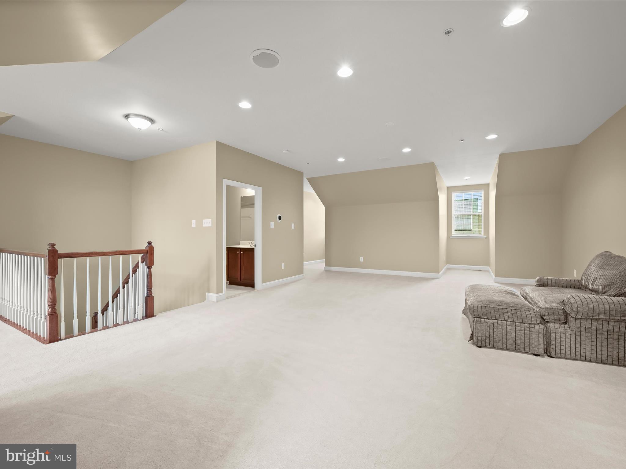 5769 Richards Valley Road Ellicott City, MD 21043 - Photo 54 of 76 Top level suite