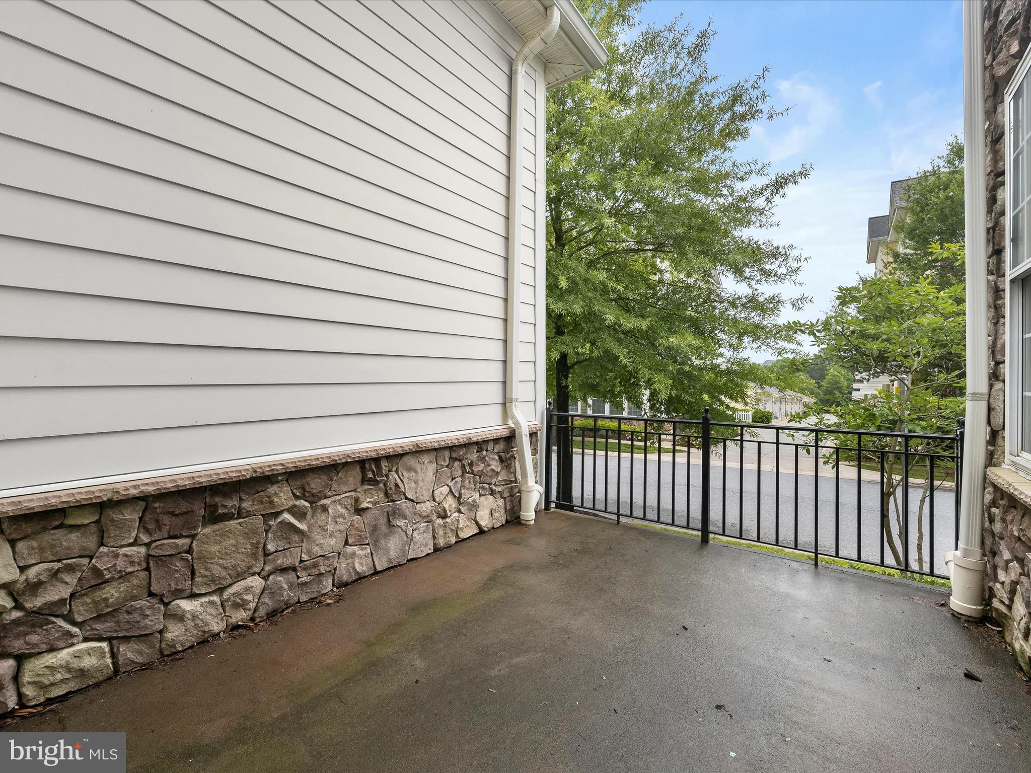 5769 Richards Valley Road Ellicott City, MD 21043 - Photo 67 of 76 Private patio