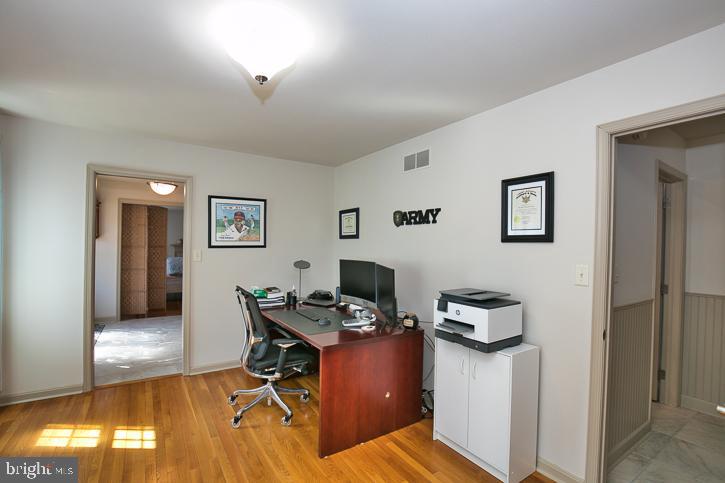 1124 Riverside Drive Salisbury, MD 21801 - Photo 29 of 83 Office space or bedroom, you pick!