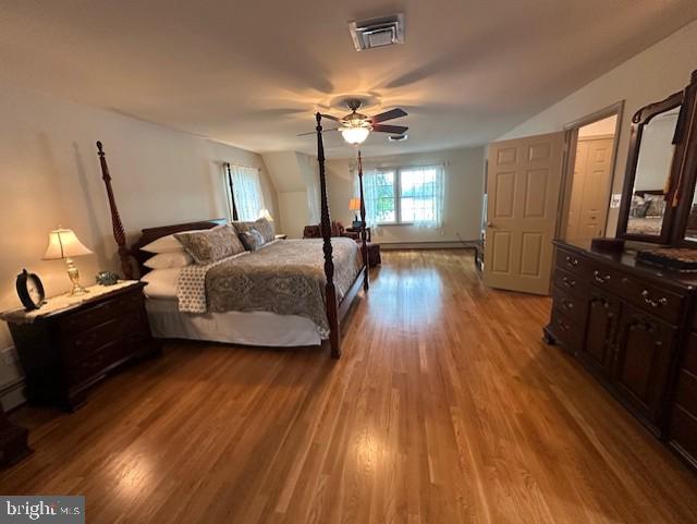 1124 Riverside Drive Salisbury, MD 21801 - Photo 33 of 83 Master suite with wood floors and 3 closets!