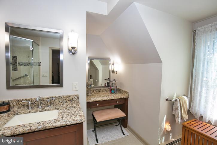 1124 Riverside Drive Salisbury, MD 21801 - Photo 36 of 83 vanity nook!