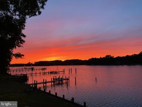 $895,000 | 1124 Riverside Drive, Salisbury, MD 21801